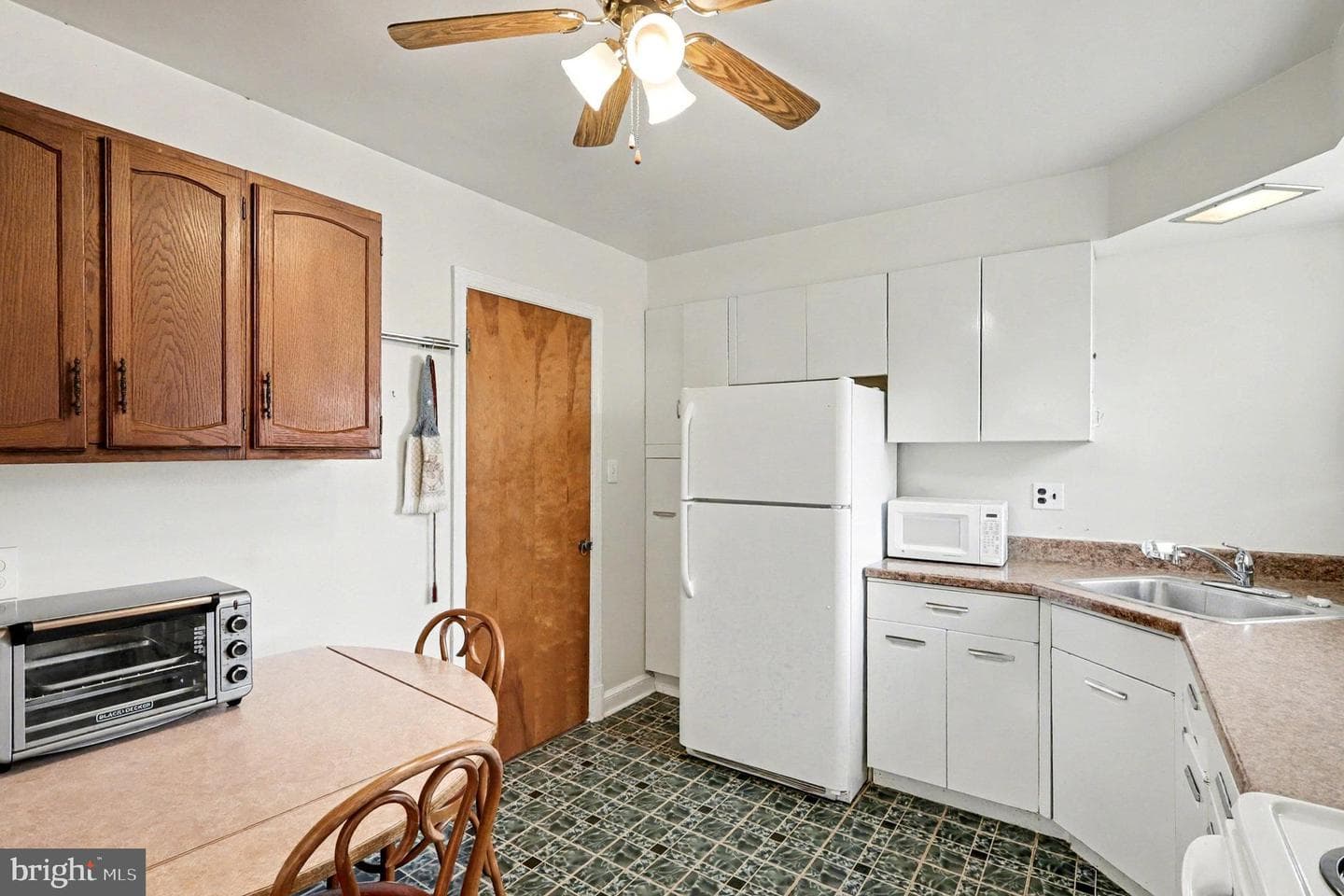 3704 Gull Road photo 9