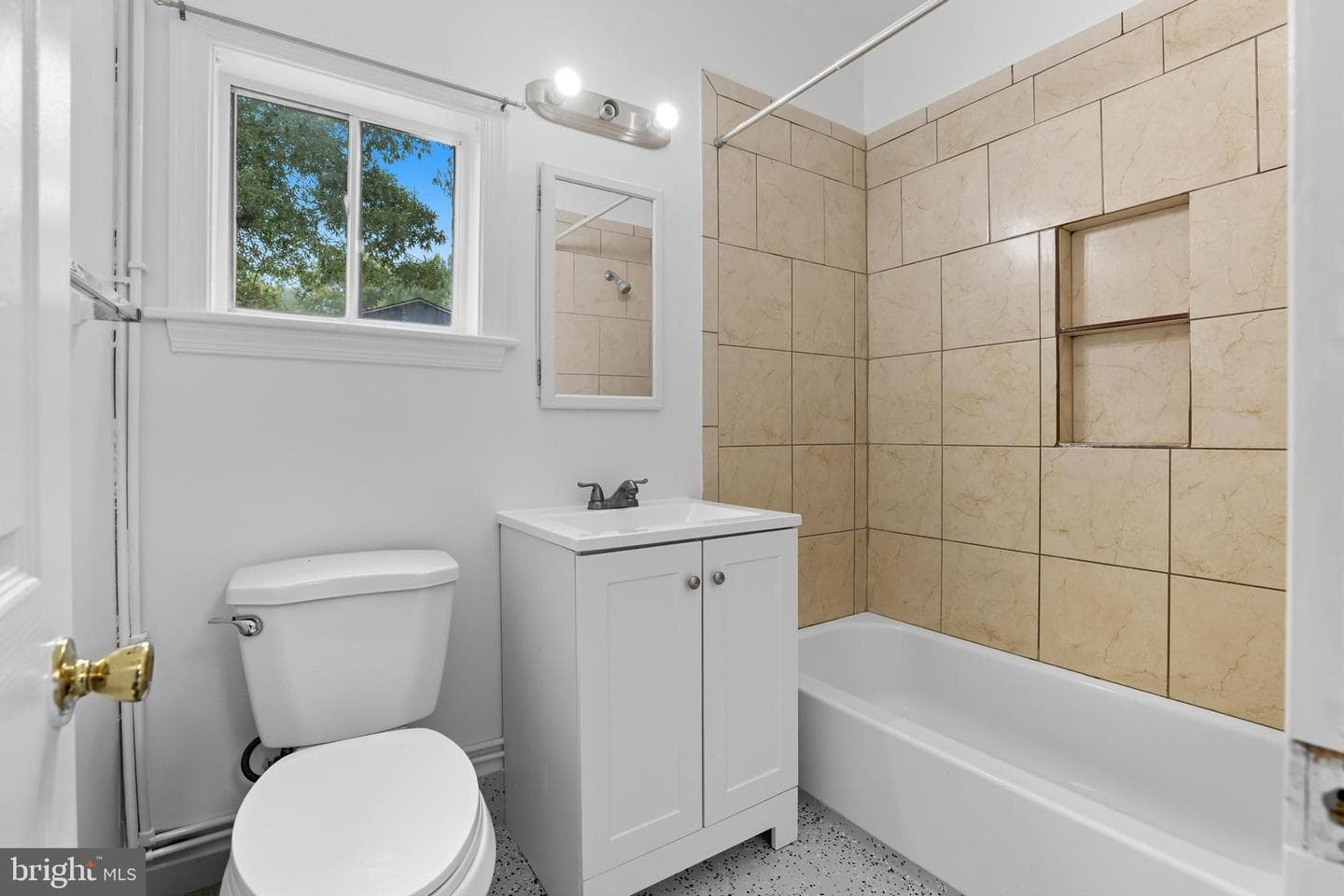 5117 Hollywood Road photo 42