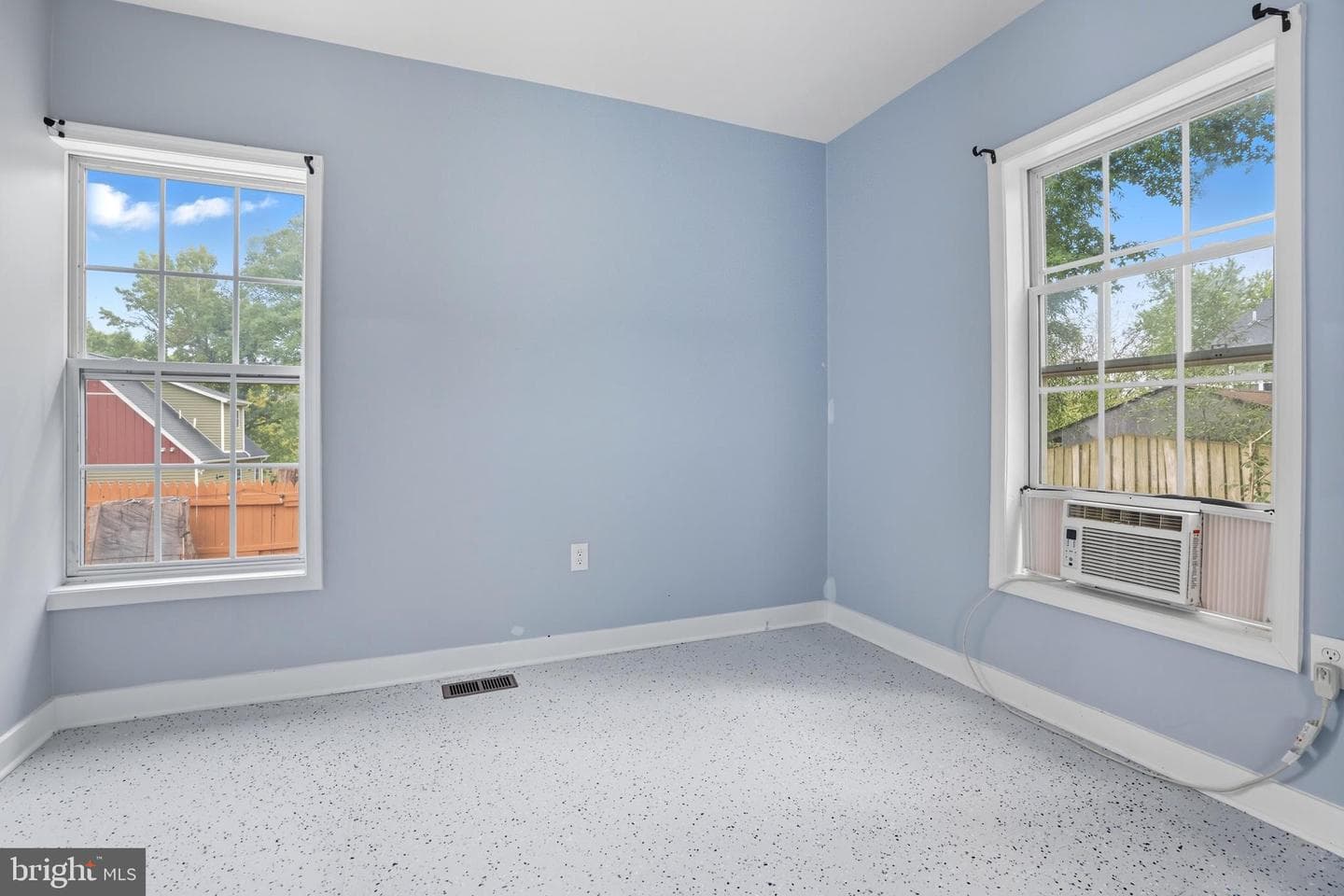 5117 Hollywood Road photo 43