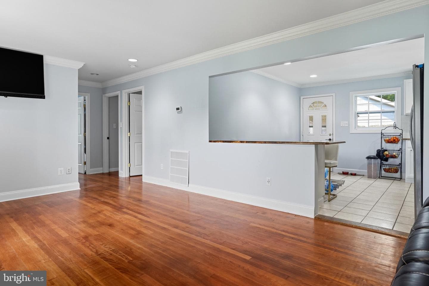 5117 Hollywood Road photo 5