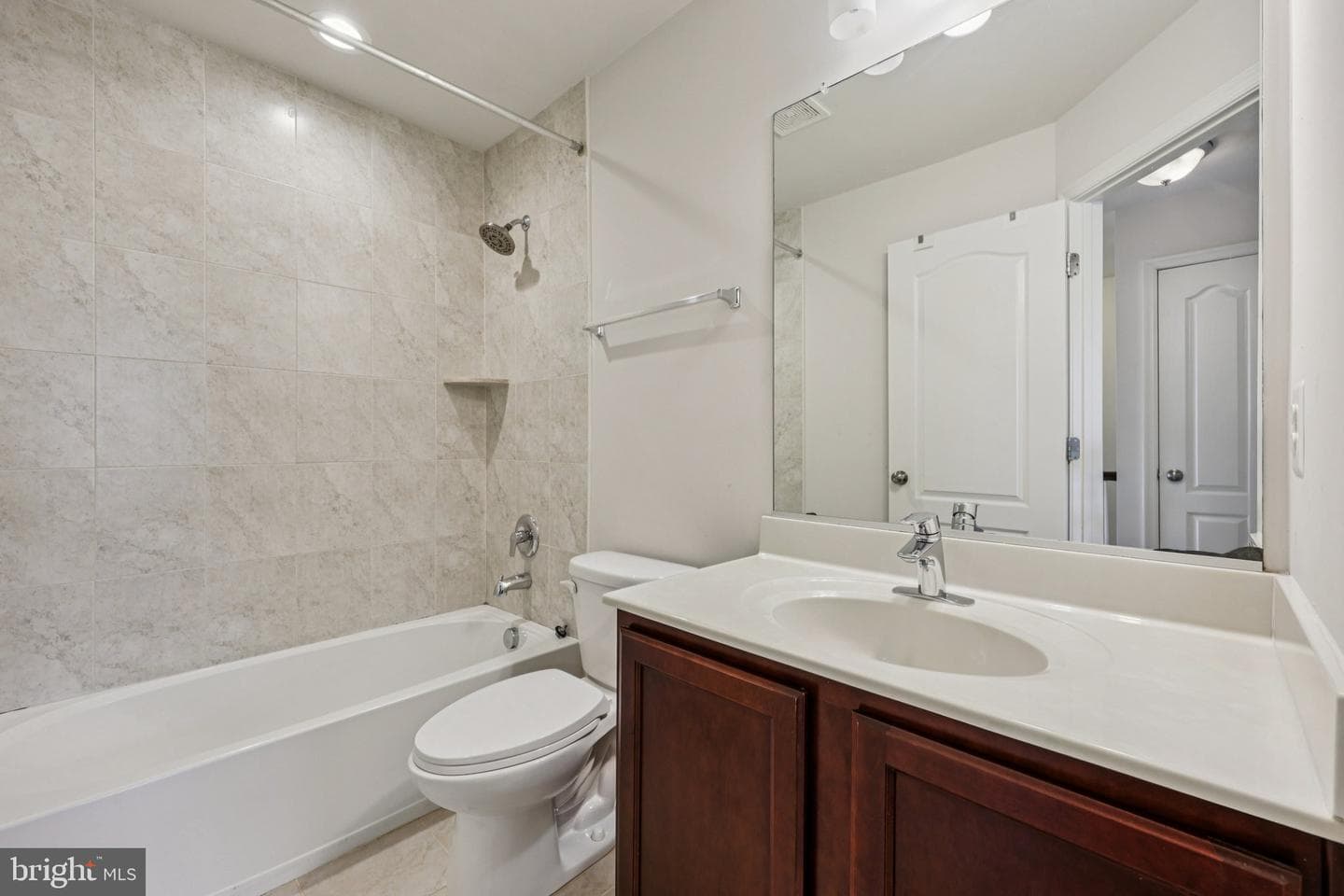1613 Wesbourne Drive photo 22