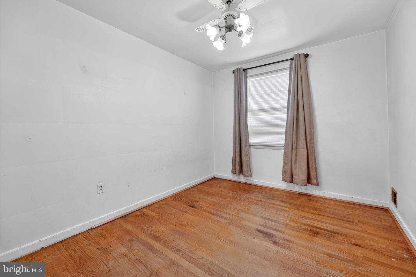 2807 Curtis Drive photo 13