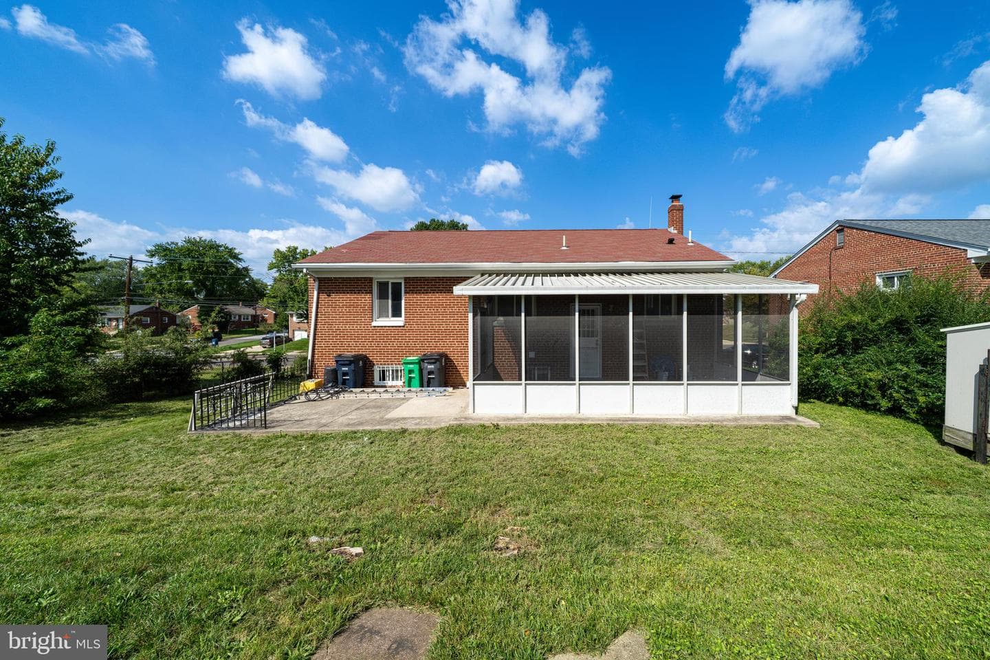 2521 Saint Clair Drive photo 35