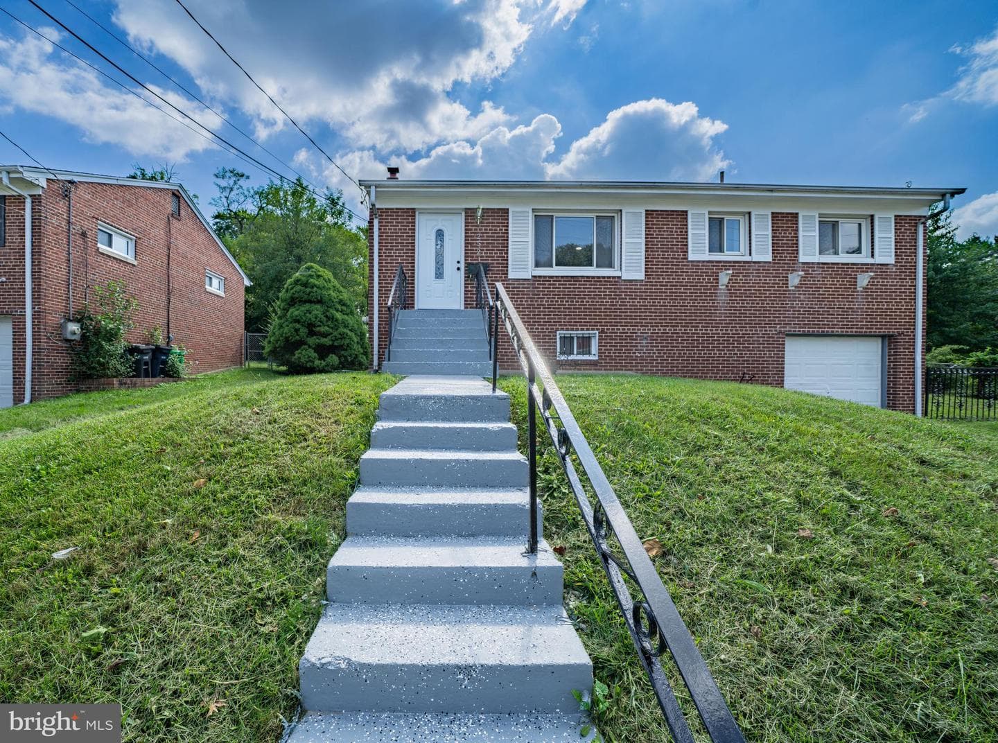 2521 Saint Clair Drive photo 6