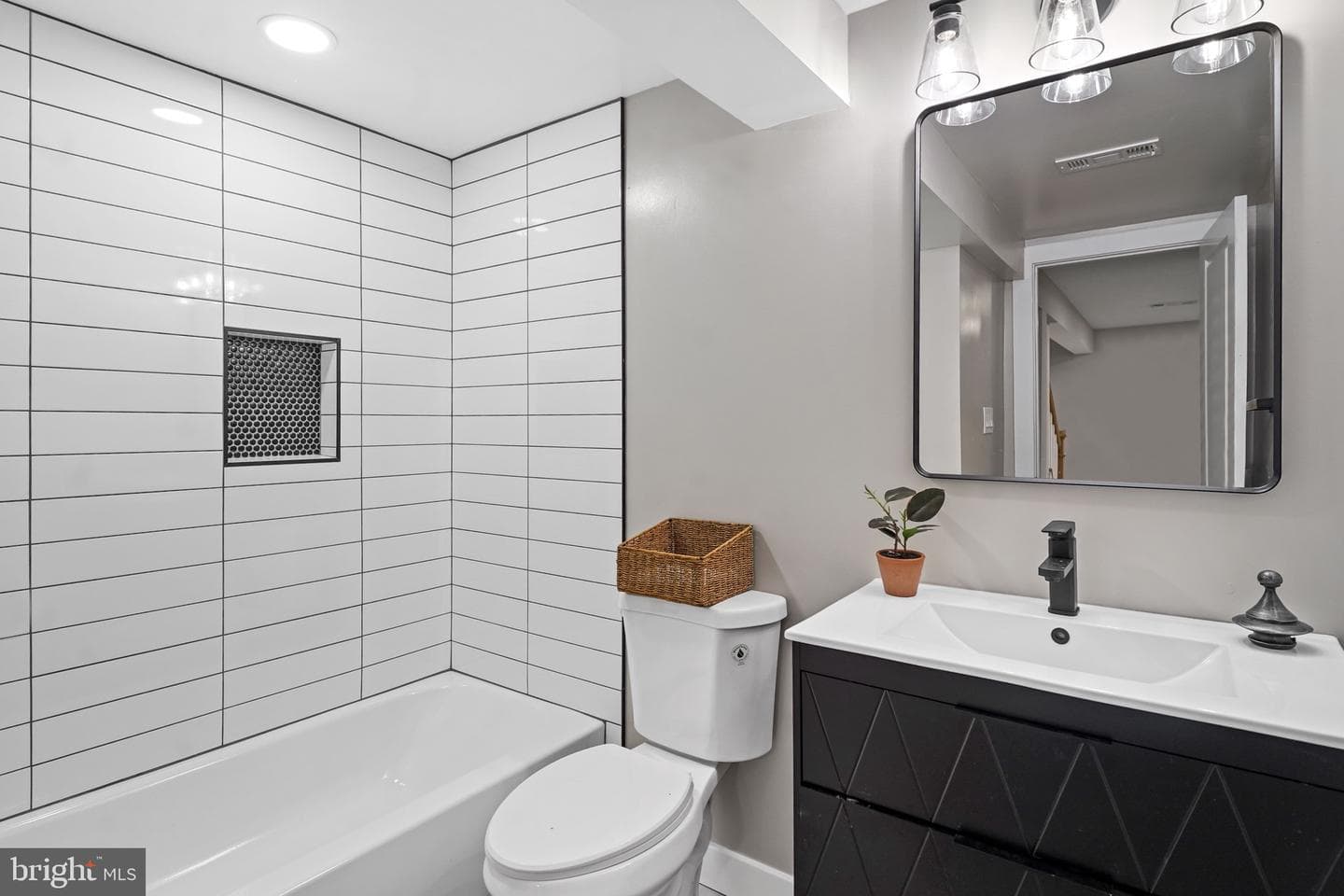 5813 Dewey Street photo 13