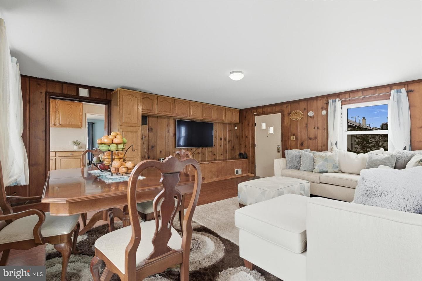 5024 Addison Road photo 12