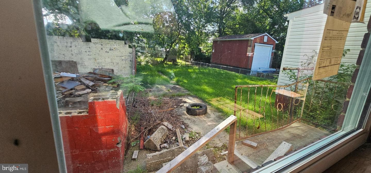 2811 Lakehurst photo 5