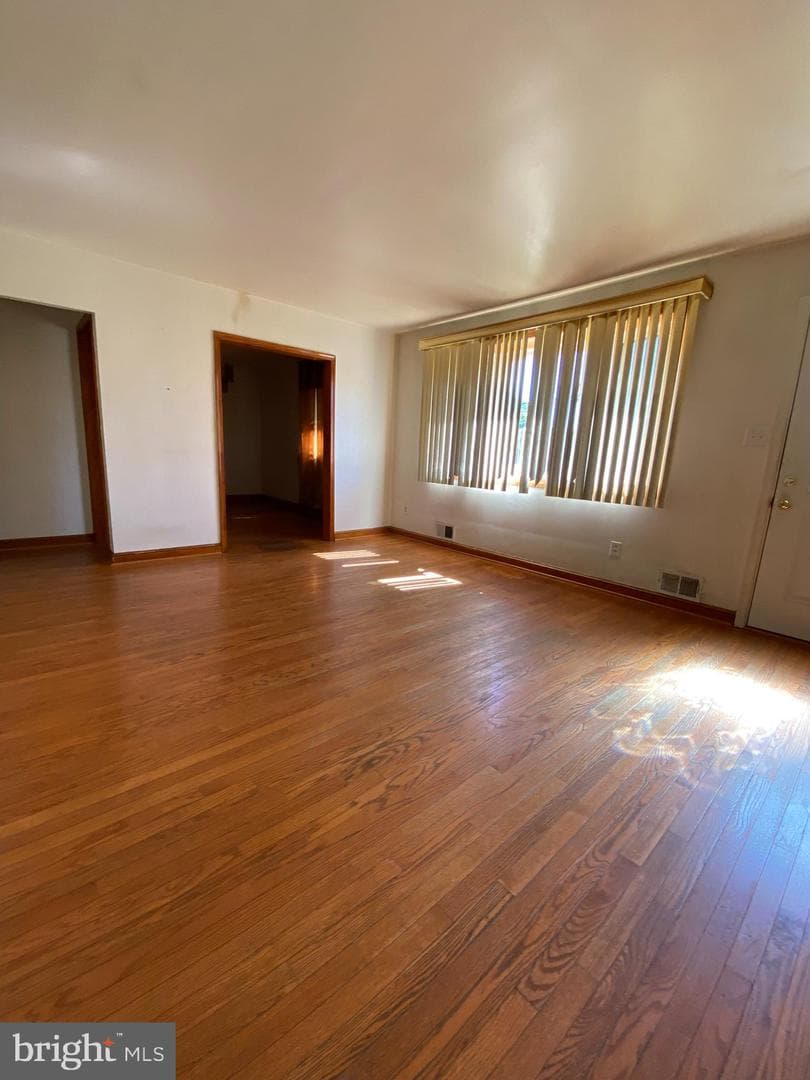 4632 Lacy Avenue photo 5