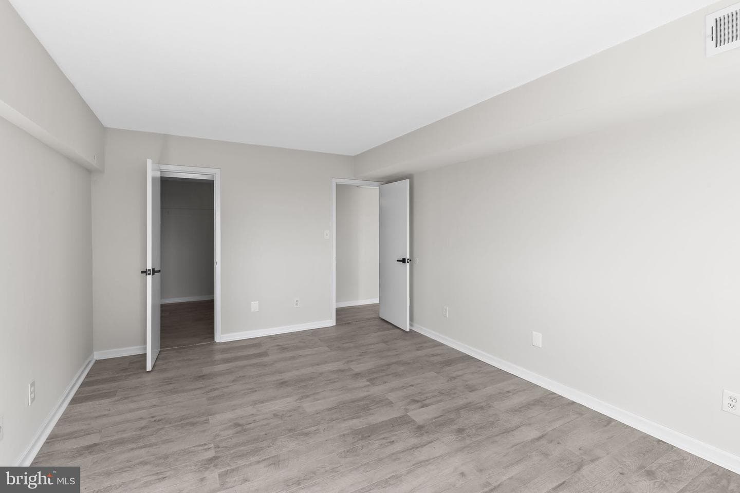 1836 Metzerott Road #1505 photo 11