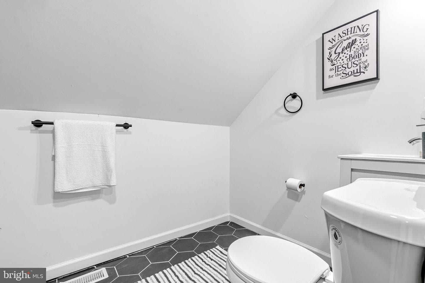 3704 Hamilton Street photo 29