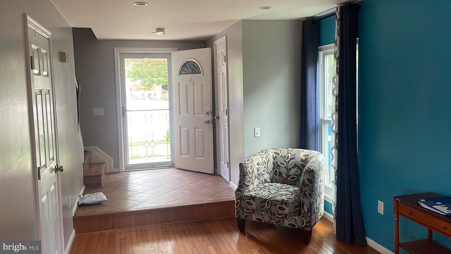 15303 Endicott Drive photo 6