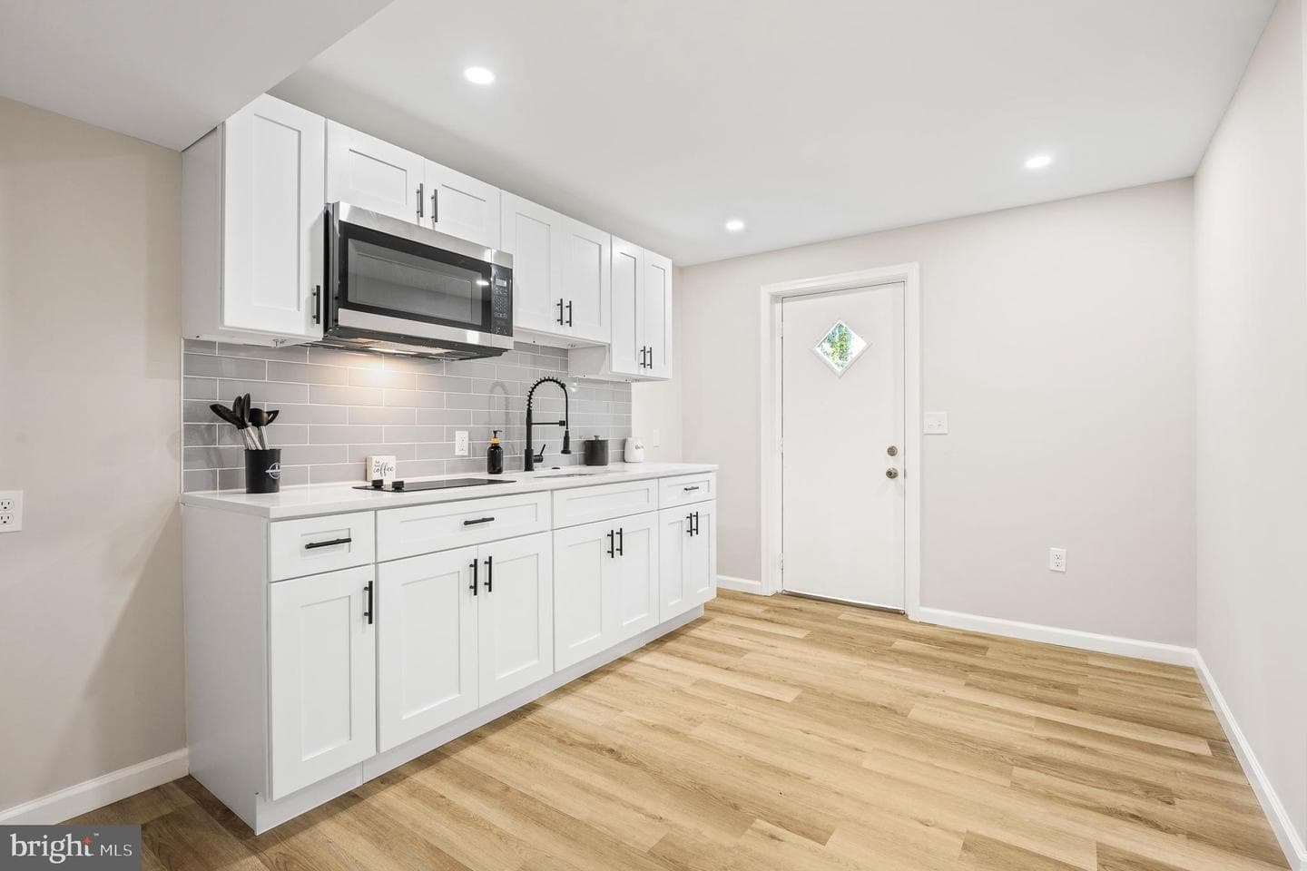 3113 Lakehurst Avenue photo 22