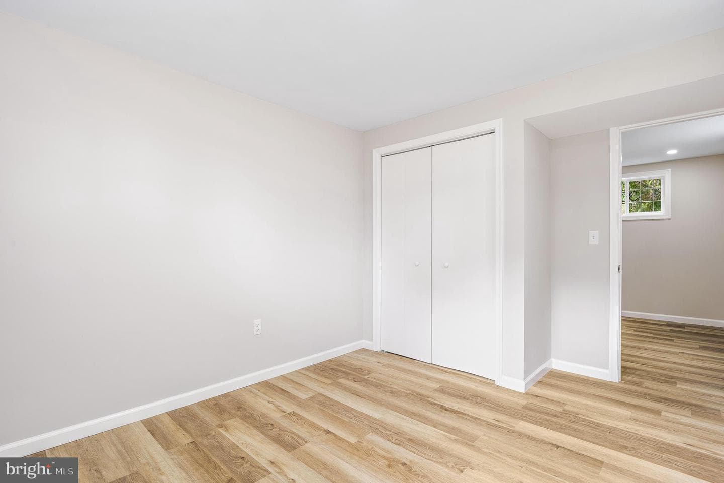3113 Lakehurst Avenue photo 25