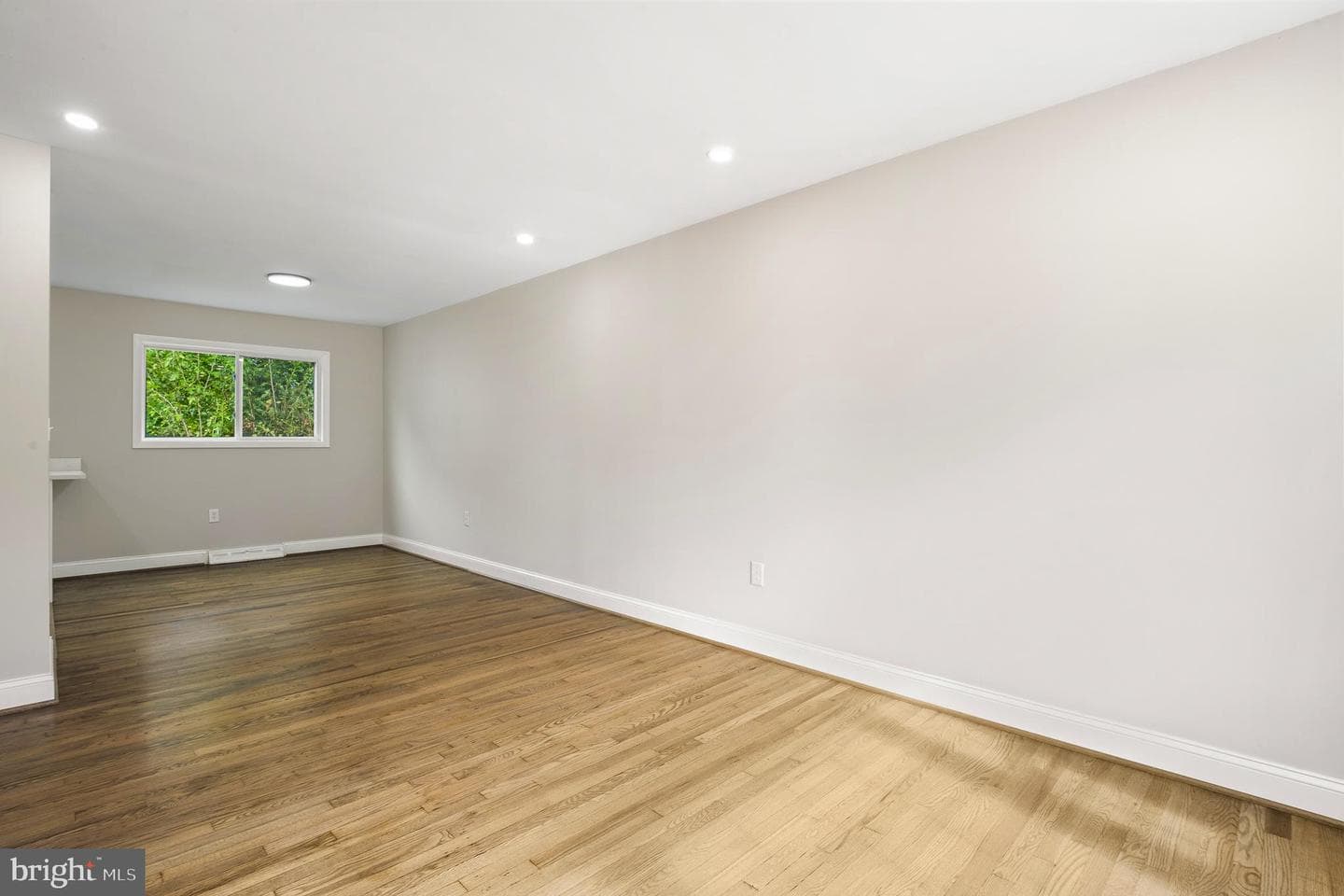 3113 Lakehurst Avenue photo 48