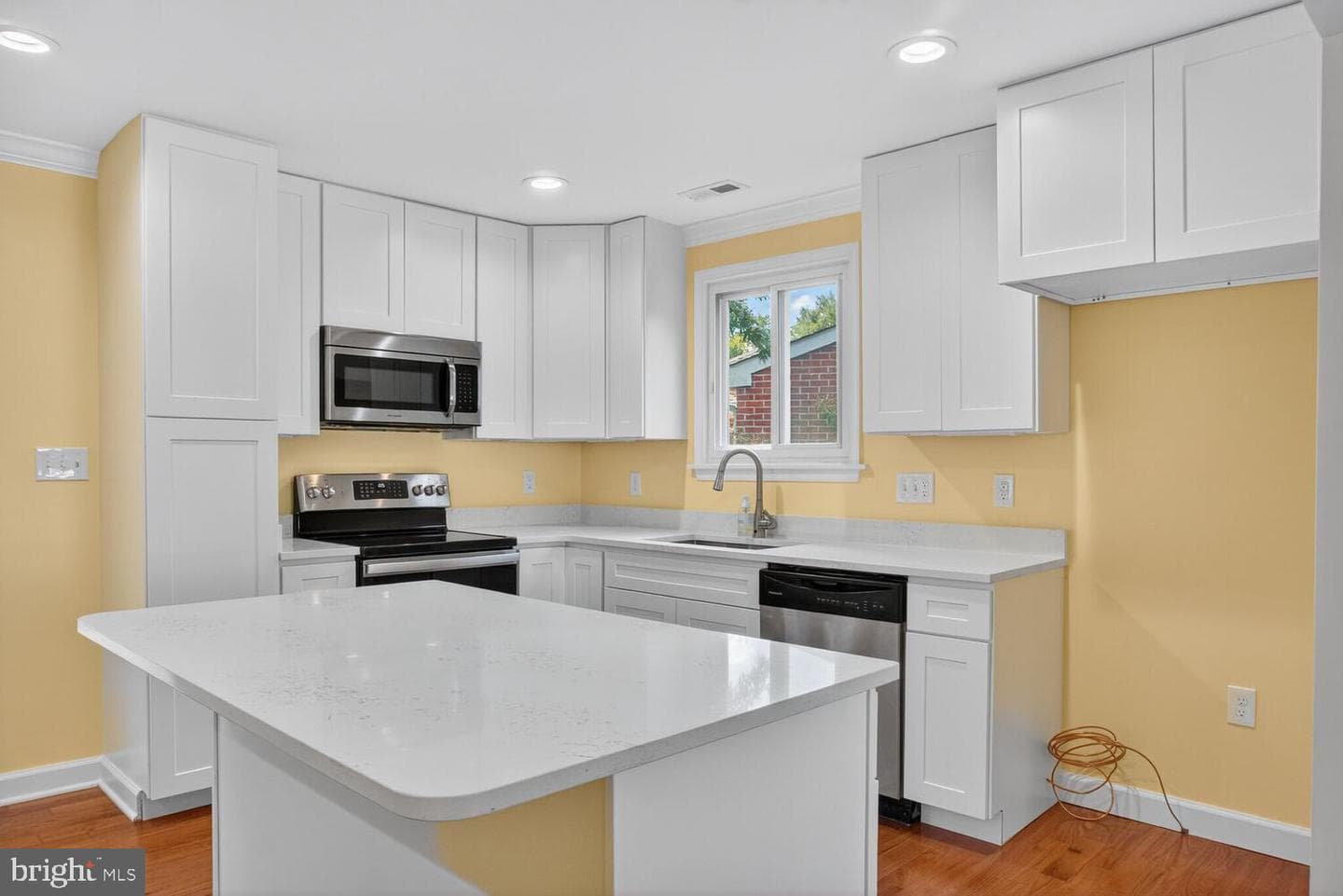 6107 Seminole Street photo 11