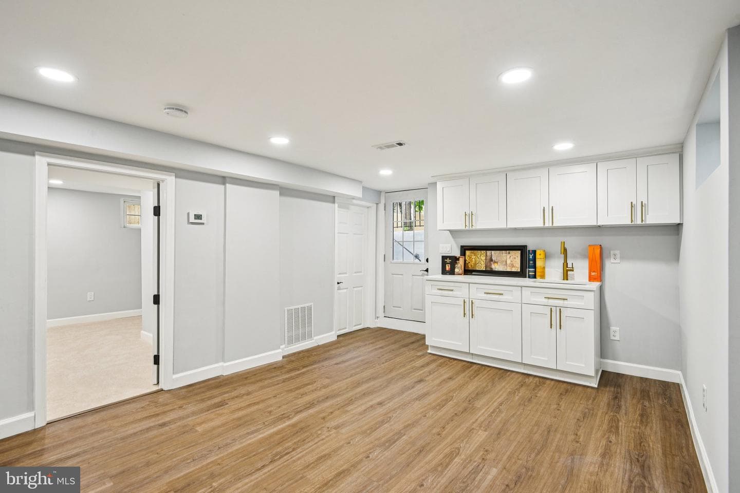 3910 Webster Street photo 7