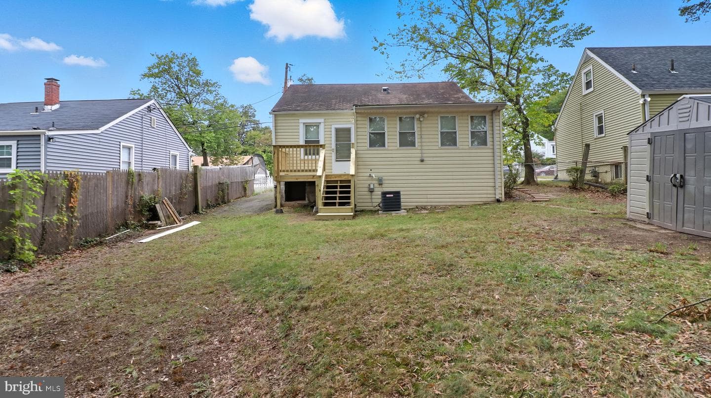 8 Vale Place photo 19