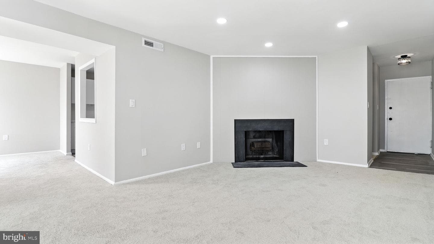 8693 Greenbelt Road #202 photo 12