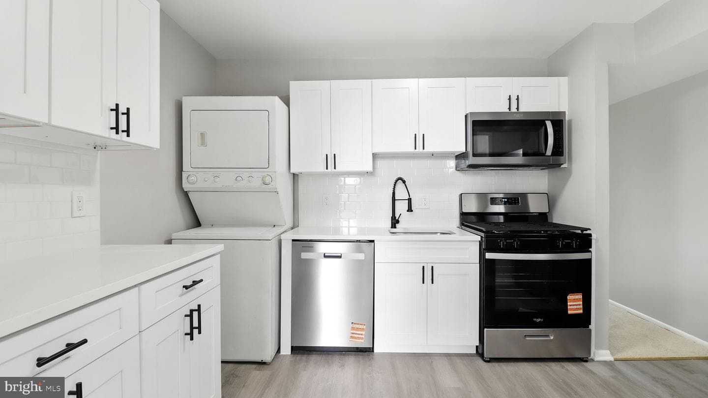 8693 Greenbelt Road #202 photo 22