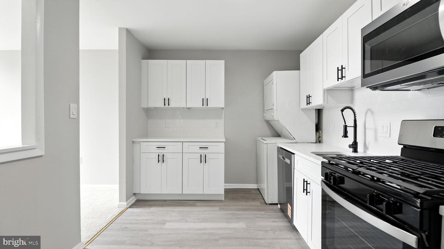 8693 Greenbelt Road #202 photo 25