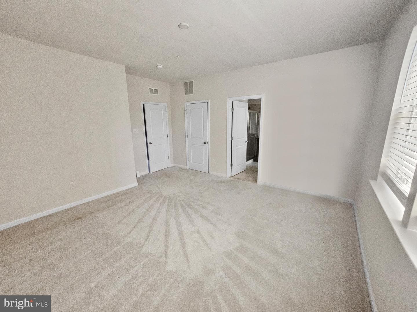15121 Hogshead Way photo 3
