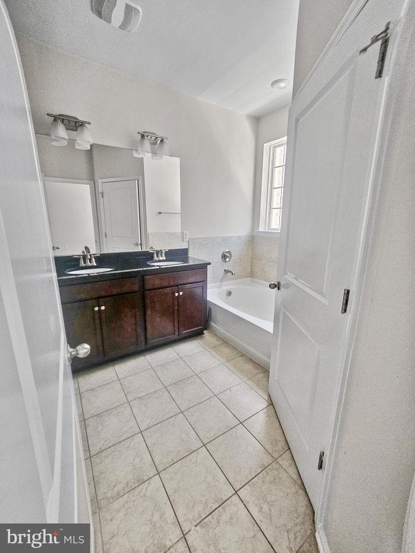 15121 Hogshead Way photo 33