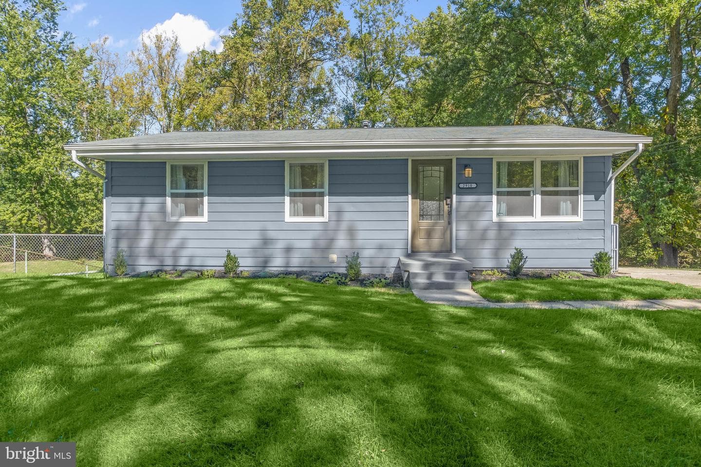 2910 Lumar Drive photo 1