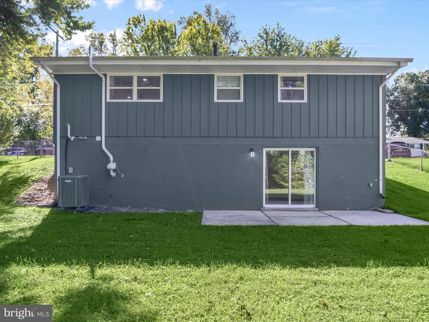2910 Lumar Drive photo 29