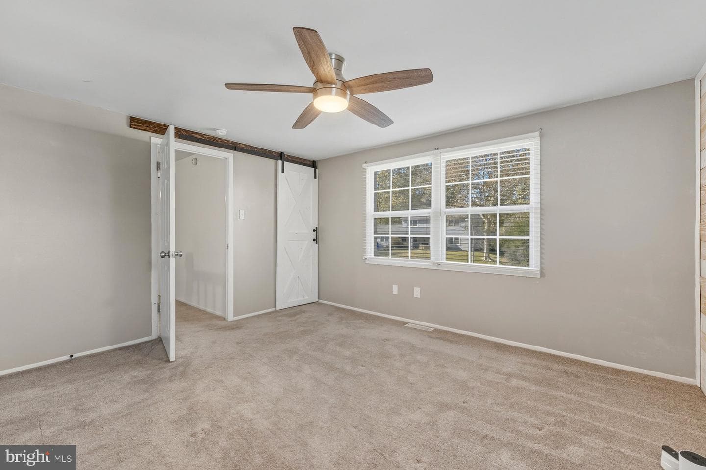 3913 York Lane photo 24