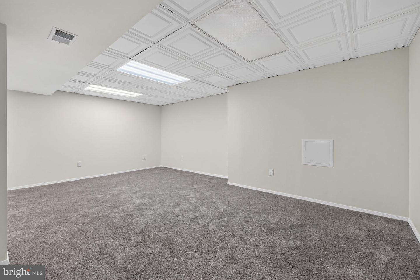 8106 Triple Crown Road photo 22