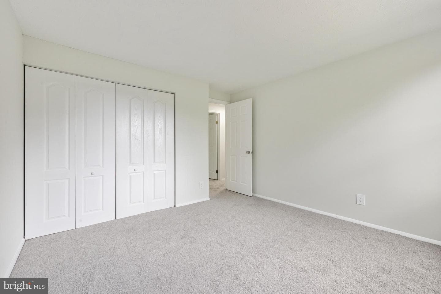 8106 Triple Crown Road photo 28