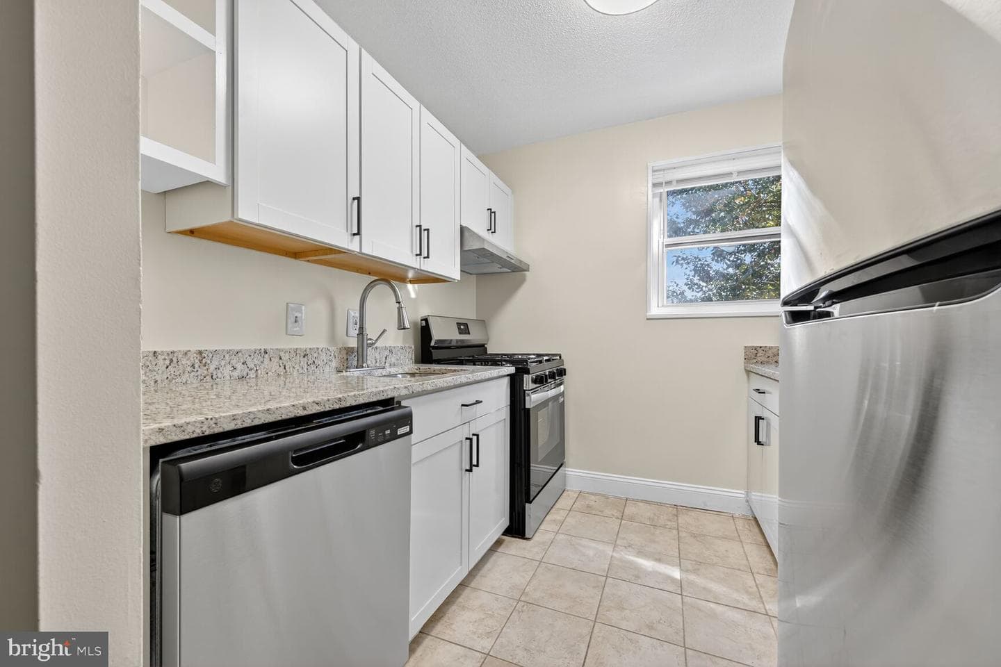 3827 Hamilton Street #d-304 photo 8