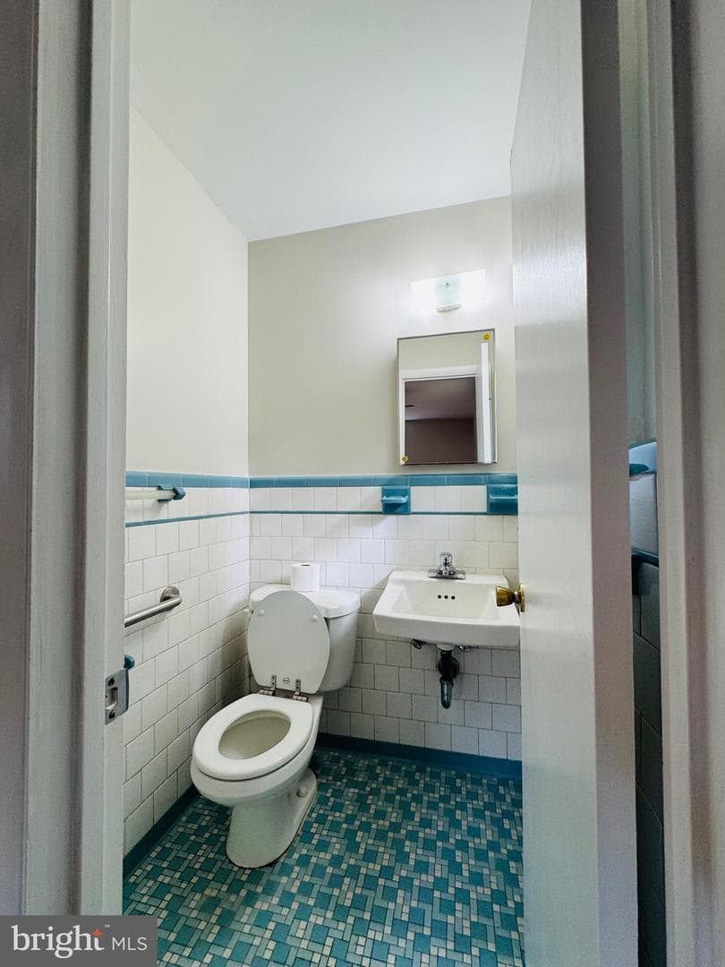 7603 Redwood Court photo 13