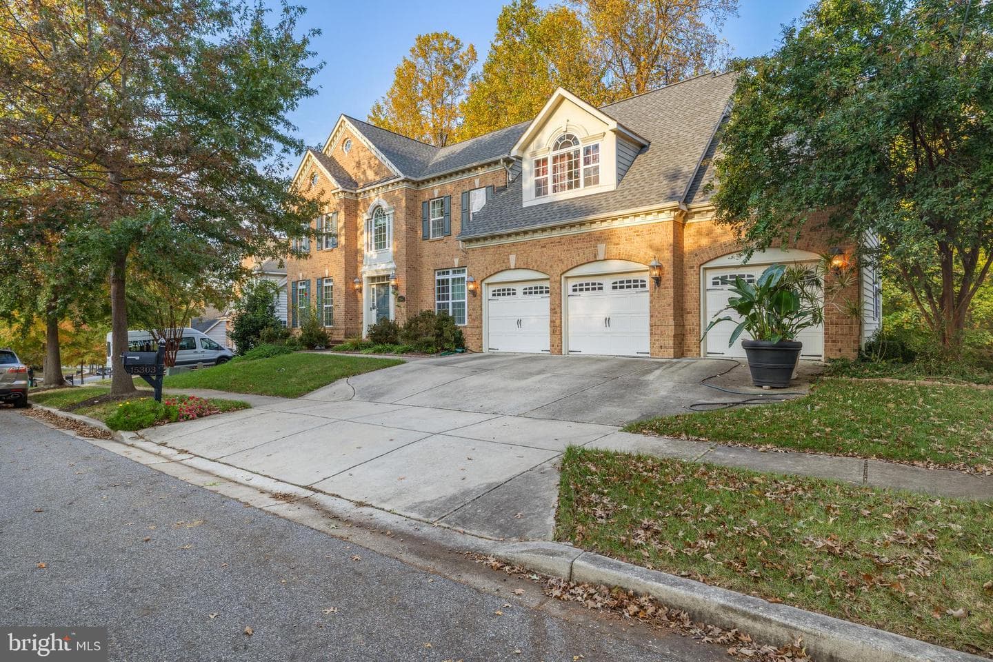 15303 Glastonbury Way photo 1