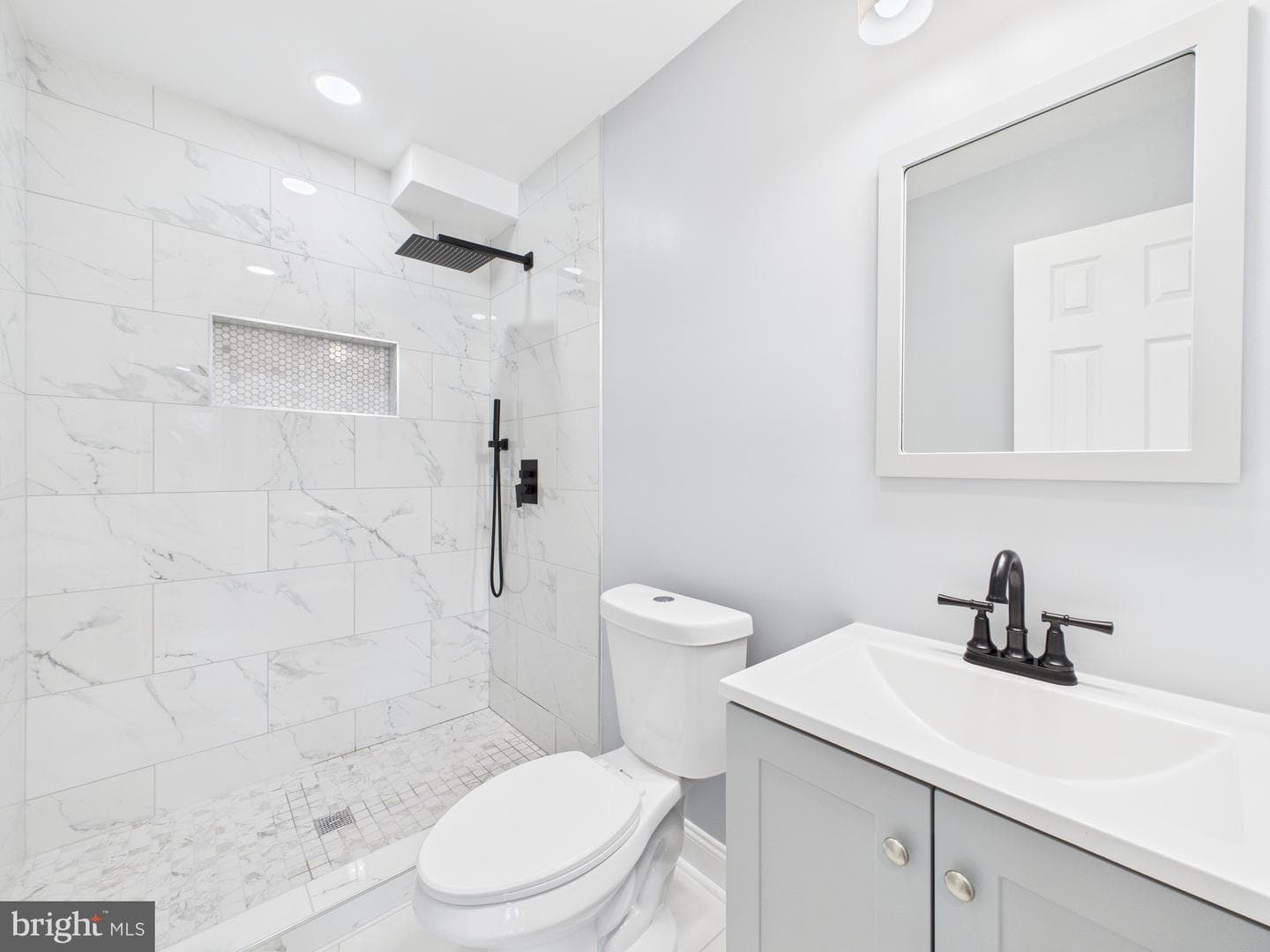 5010 Pierce Avenue photo 27