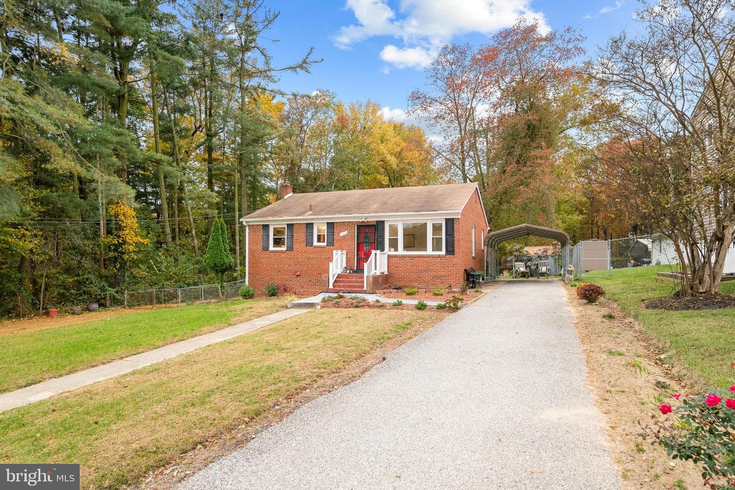 7807 Colonial Lane photo 25
