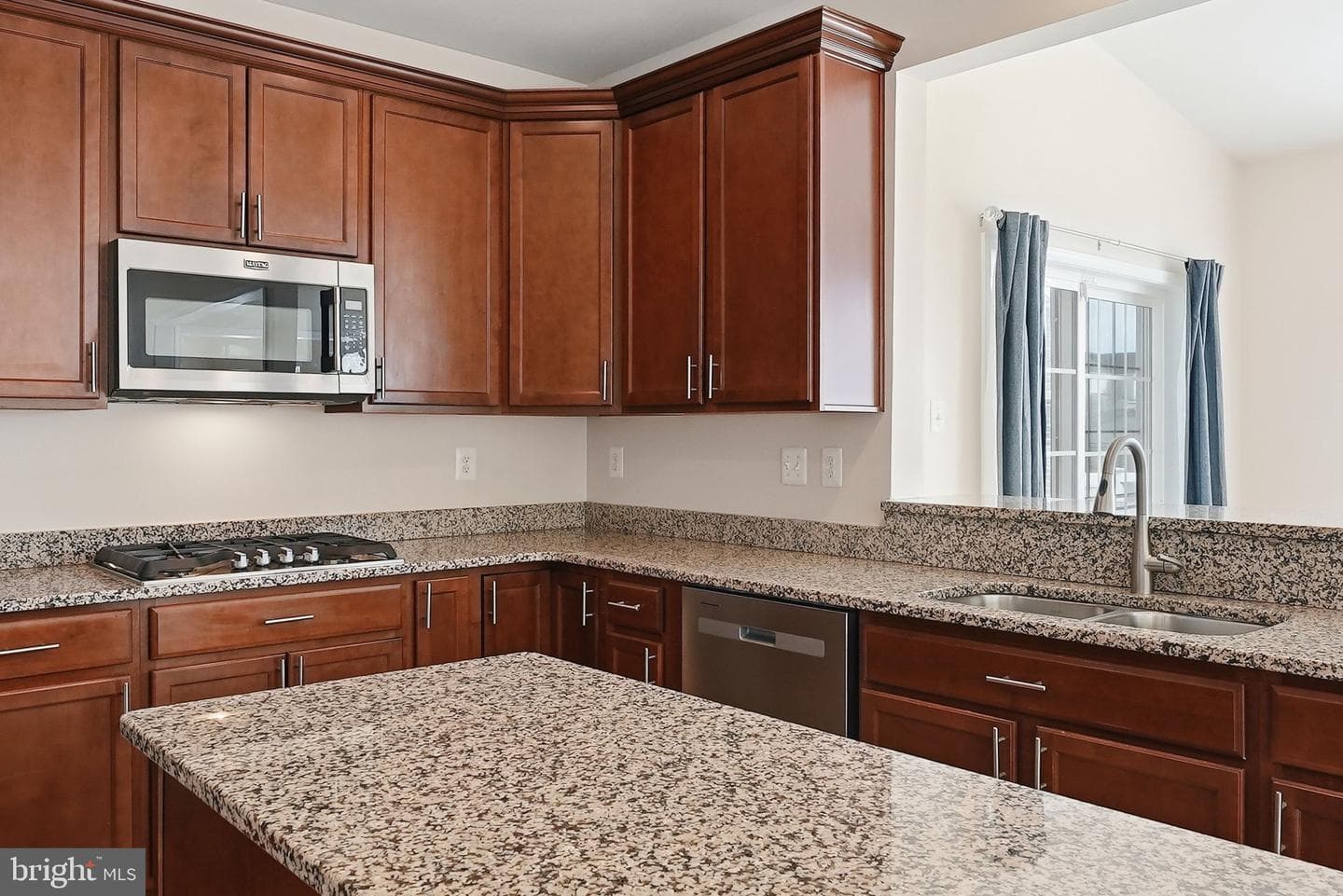 11538 Neon Road photo 9