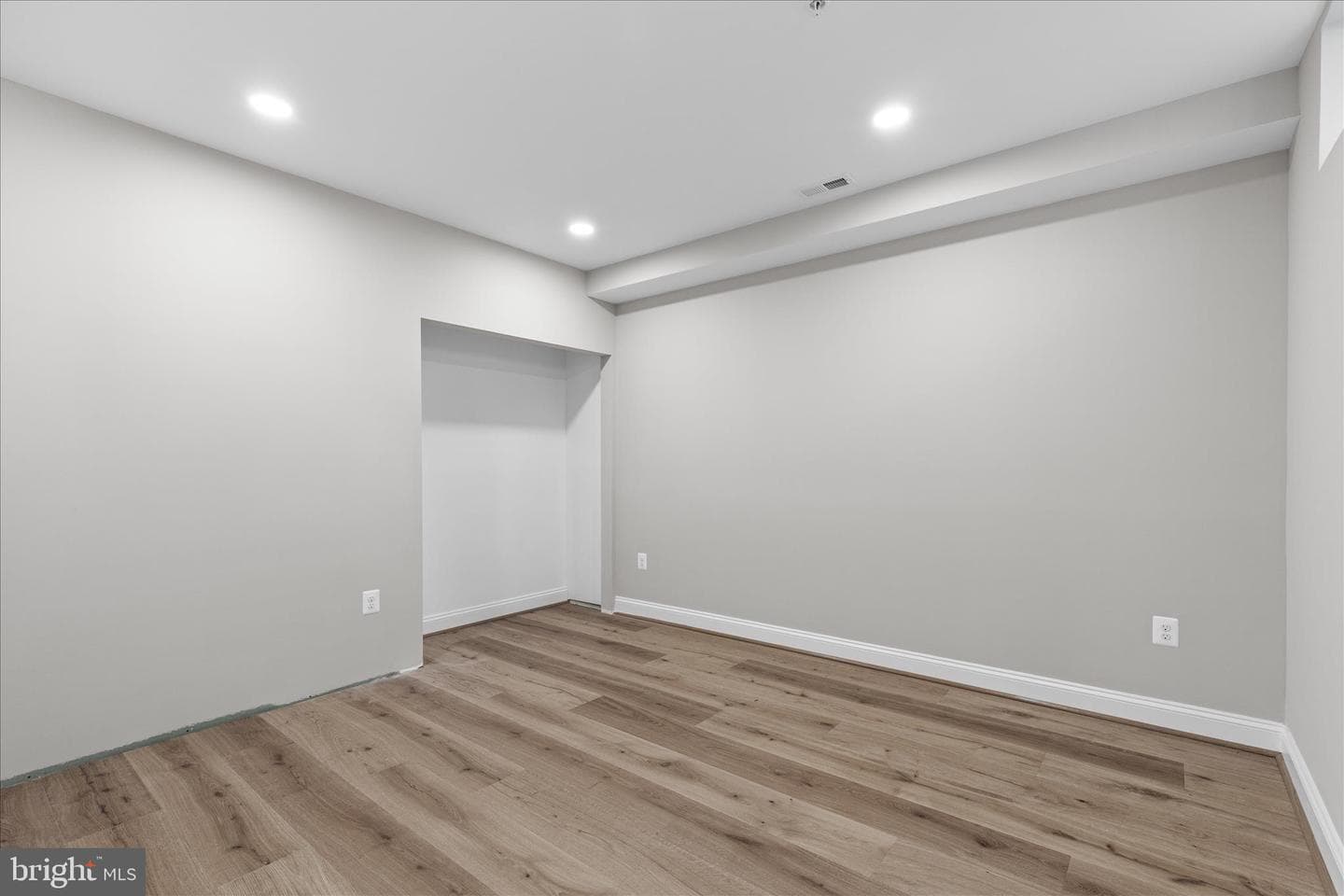 200 Lismore Drive photo 43