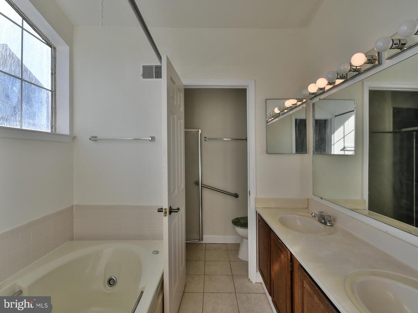 7906 Kara Court photo 37