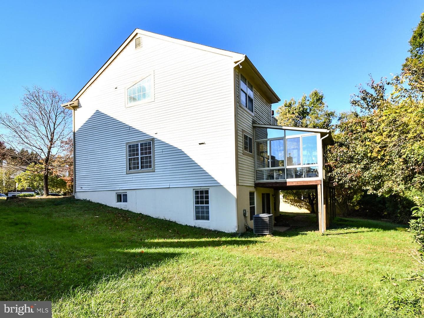 7906 Kara Court photo 4