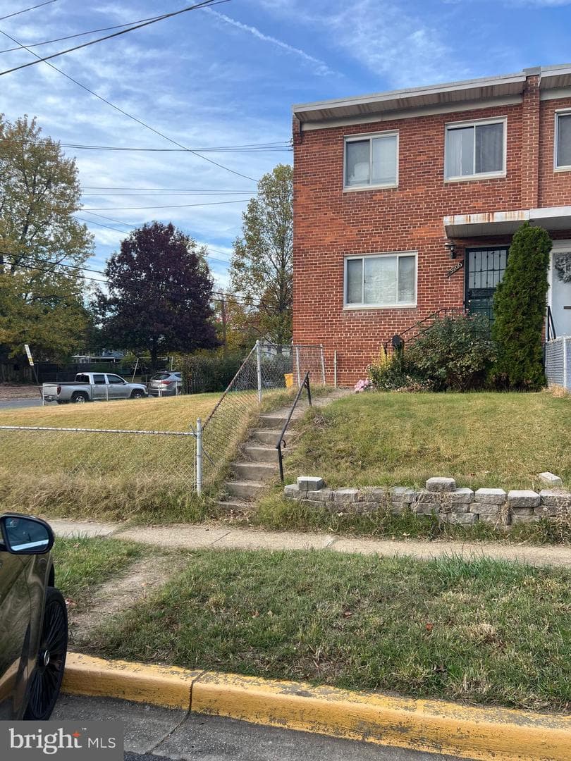 3500 Manorwood Drive photo 4