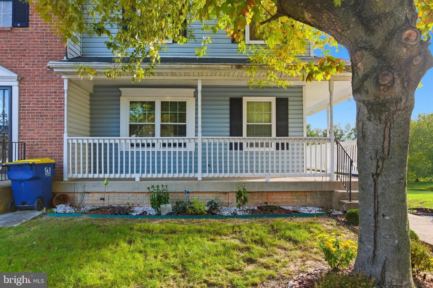 2913 Hobblebush Court photo 2