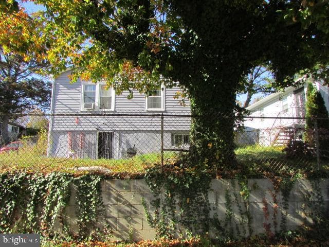 1629 Quarter Avenue photo 4