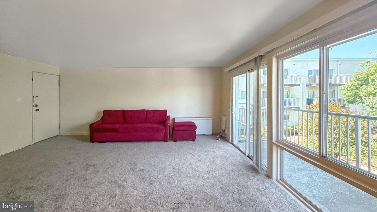 1005 Chillum Road #317 photo 5
