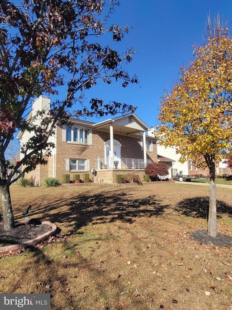 8913 Chad Way photo 5