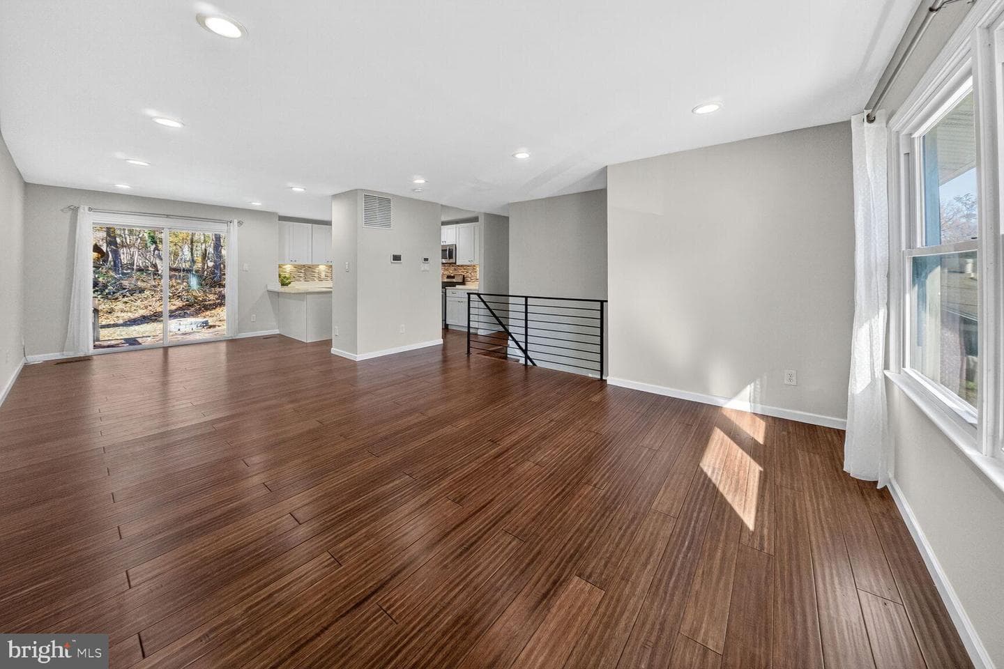 6802 Niles Drive photo 4