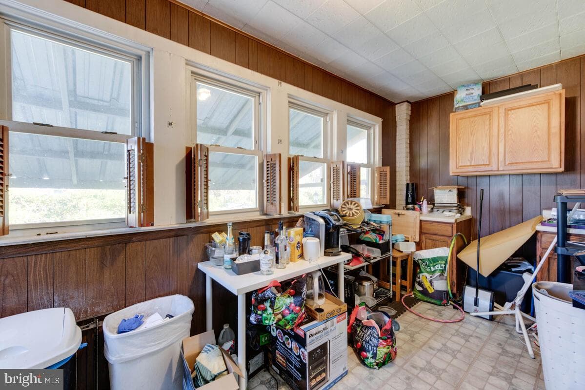 710 Somerset Place photo 11