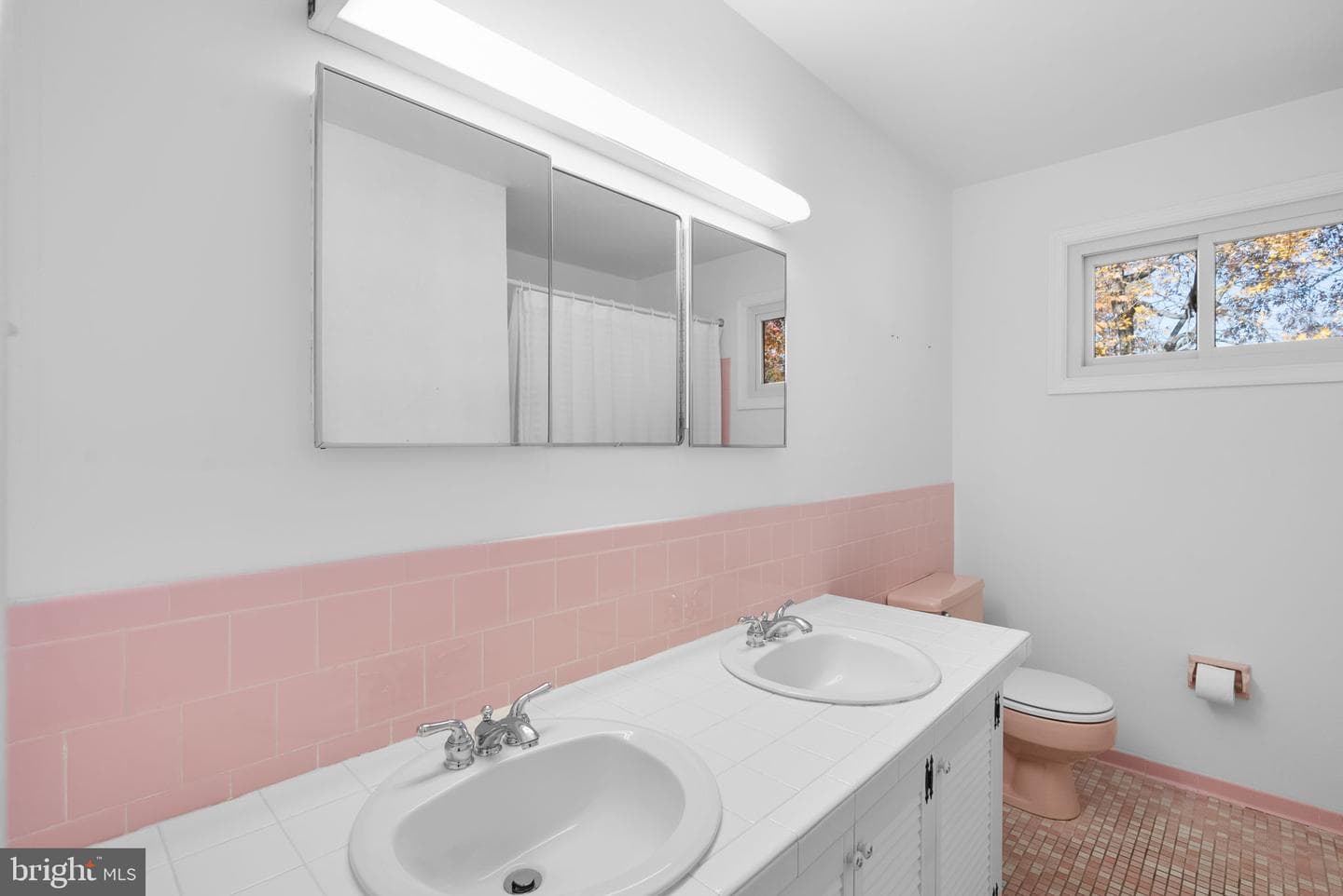 111 Tamarisk Court photo 21