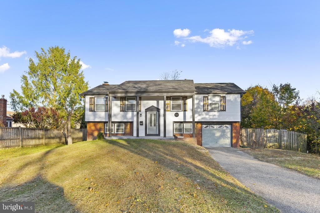 1313 Palmyra Lane photo 4