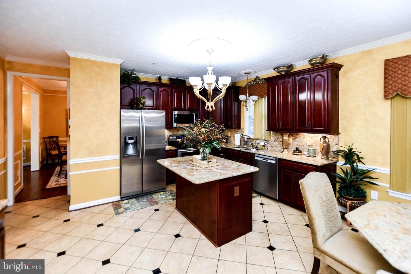 11406 Canterbury Court photo 18